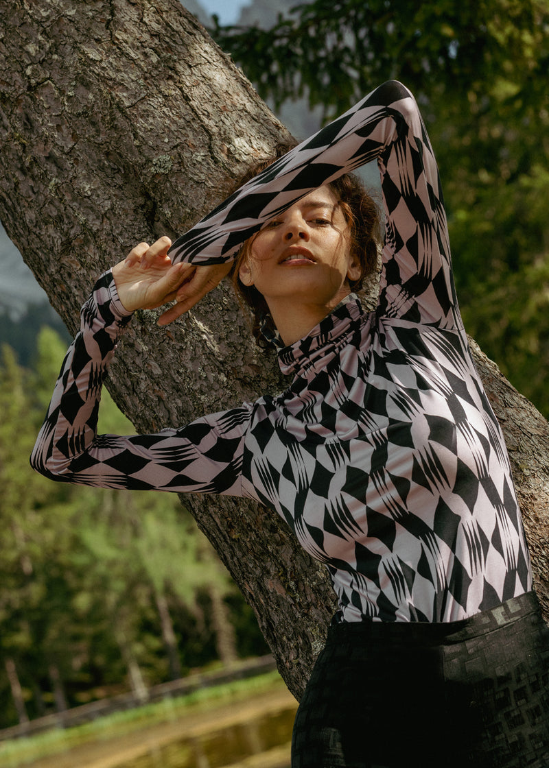 PRE-ORDER Lyocell Spock Top Hotel Lila